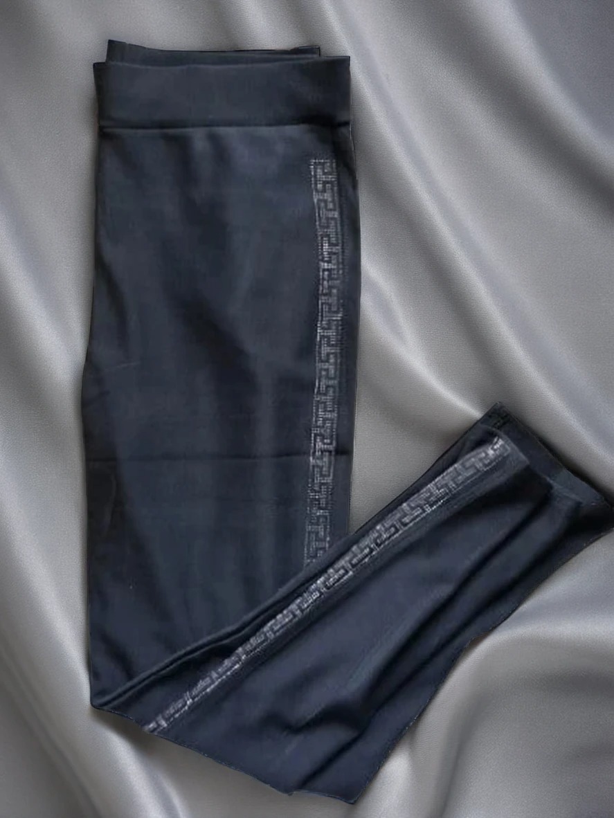 Trenirka Grafiti XL Velikost